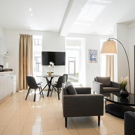 Chic Newly-Renovated Apartment Steps From Subway In Vienna'S Hernals District Luaran gambar